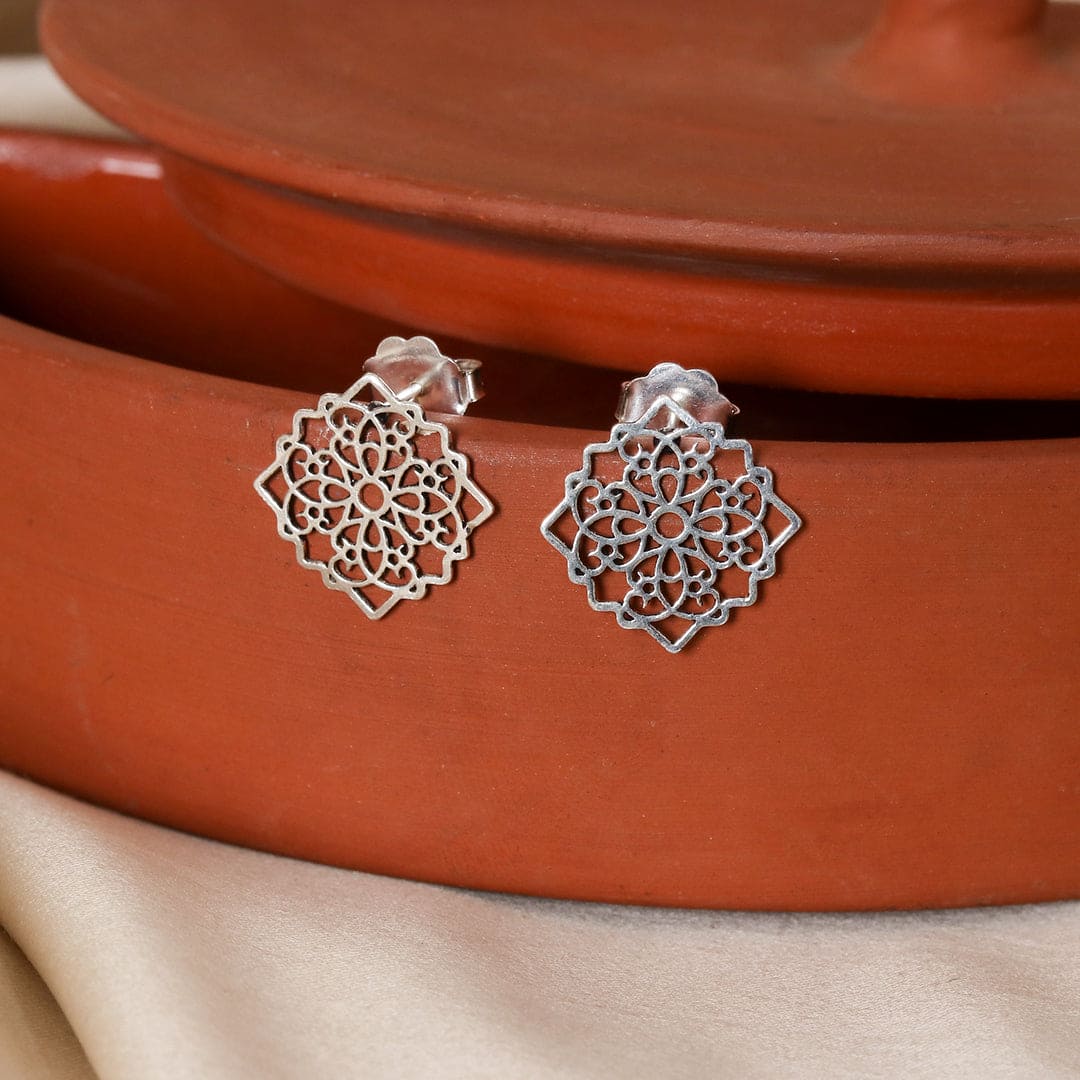 Cutwork Pattern Earrings