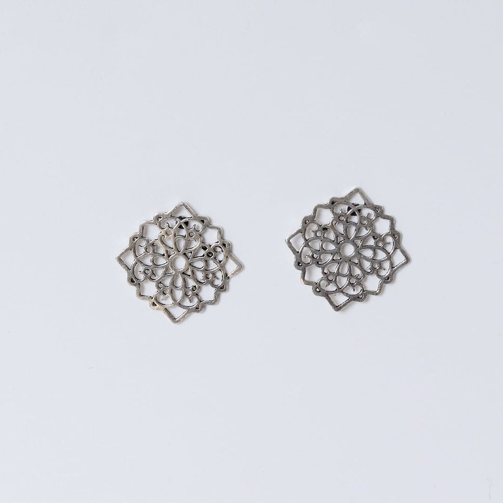 Cutwork Pattern Earrings