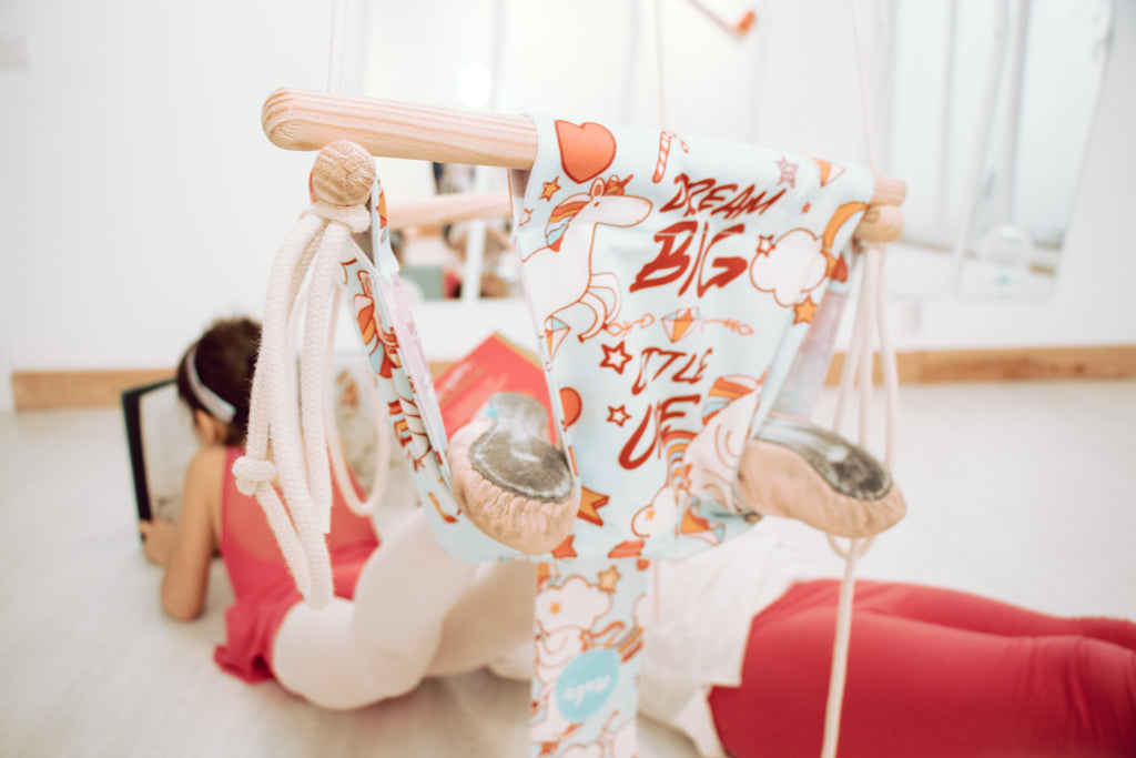 Follow your Rainbow PINK BabySwing